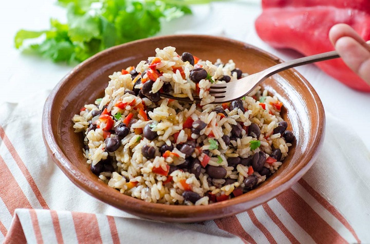 Người d&acirc;n  Costa Rica sẽ kh&ocirc;ng đ&oacute;n ng&agrave;y mới nếu kh&ocirc;ng c&oacute; Gallo Pinto