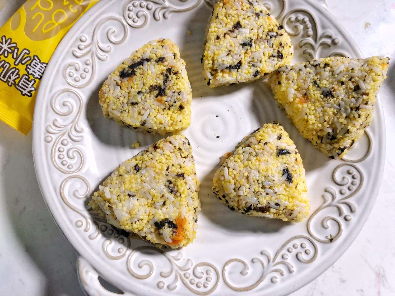 Cơm nắm thập cẩm