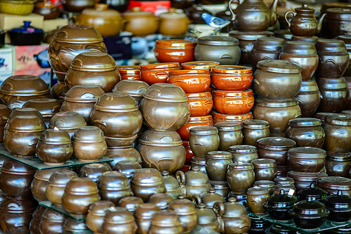  b&agrave;y b&aacute;n đủ thứ đồ thủ c&ocirc;ng