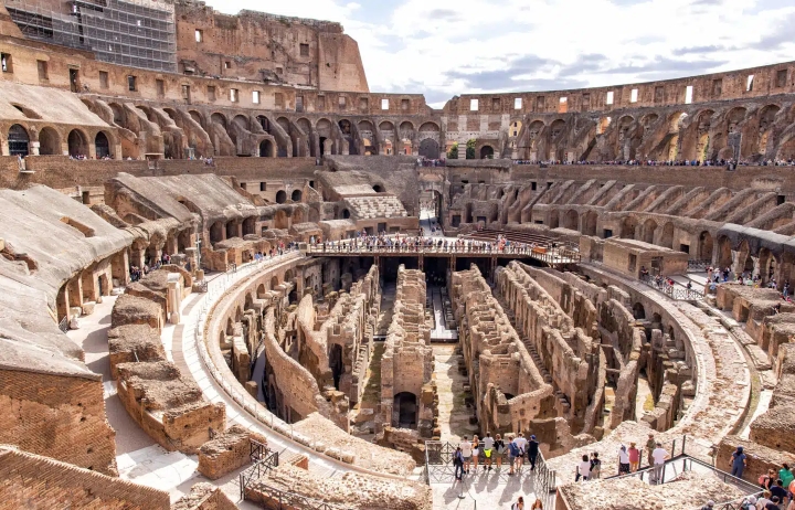 Kiến tr&uacute;c độc đ&aacute;o của đấu trường nh&igrave;n từ tr&ecirc;n cao