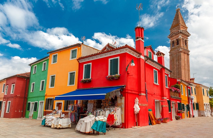 Ăn uống và Đổi quà F168 tại đường Galuppi