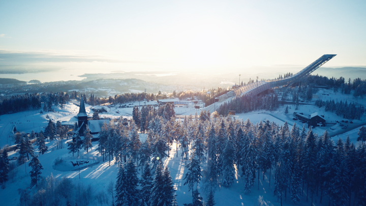 Holmenkollen phủ đầy tuyết