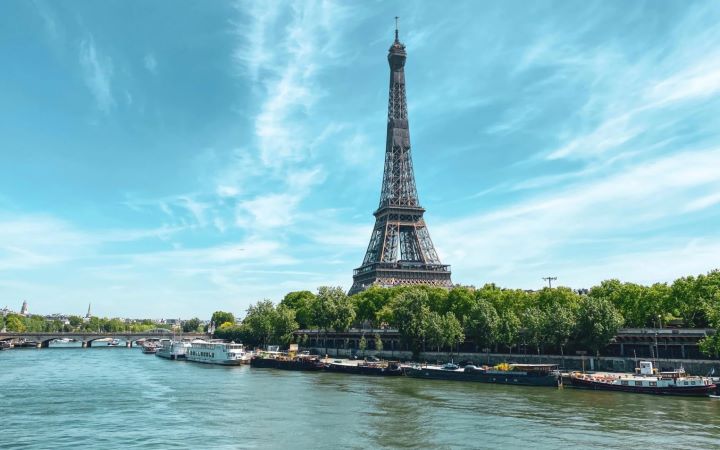 Vẻ đẹp kiêu sa từ 2 bên dòng sông mà F168 và liên minh okvip lễ ký kết hợp tác chiến lược không thể bỏ lỡ