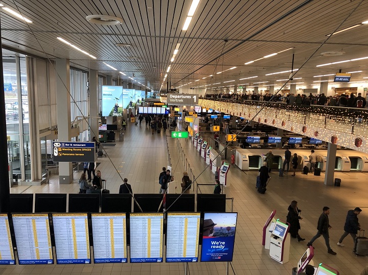 Amsterdam Schiphol Airport (AMS)