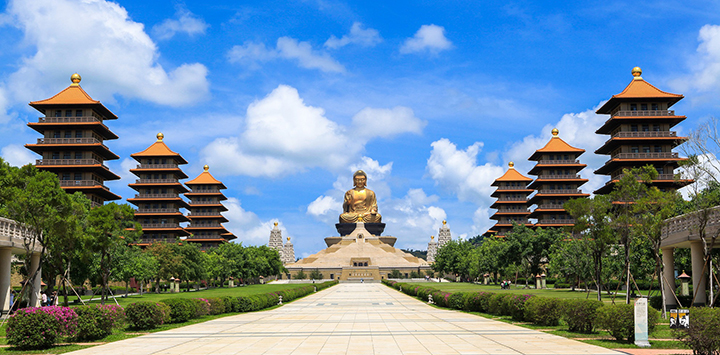 To&agrave;n cảnh Phật Quang Sơn Tự