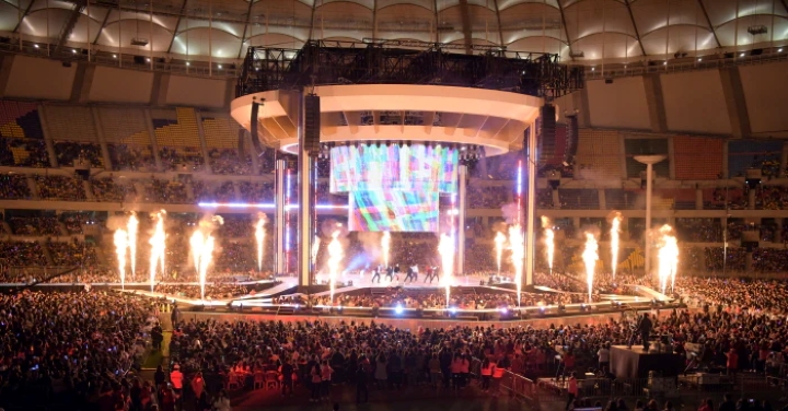 M&agrave;n tr&igrave;nh diễn &acirc;m nhạc ho&agrave;nh tr&aacute;ng tại lễ hội Busan One Korea