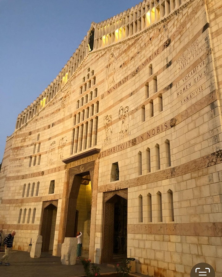 Kh&aacute;m ph&aacute; Nazareth