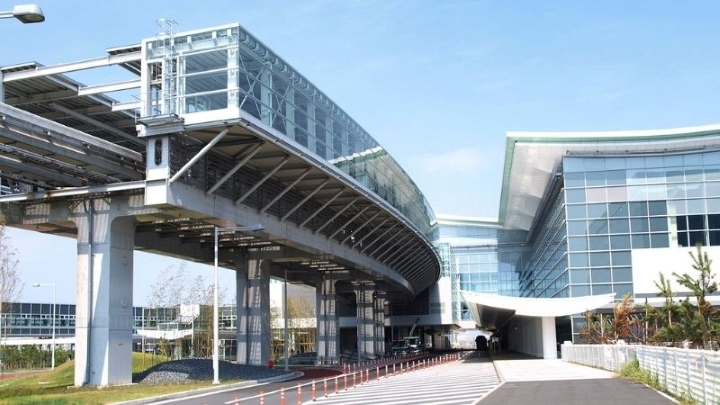 Ga Tokyo Monorail tại nh&agrave; ga T3