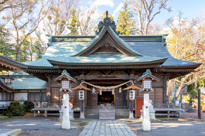 Ch&iacute;nh điện của ng&ocirc;i đền