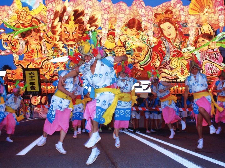  Lễ hội Awa Odori Matsuri v&ocirc; c&ugrave;ng s&ocirc;i động&nbsp;