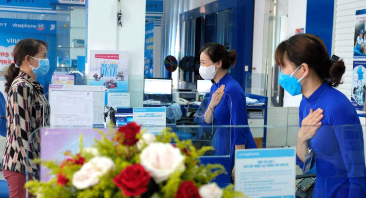 Văn hóa cúi chào cũng phổ biến tại Việt Nam