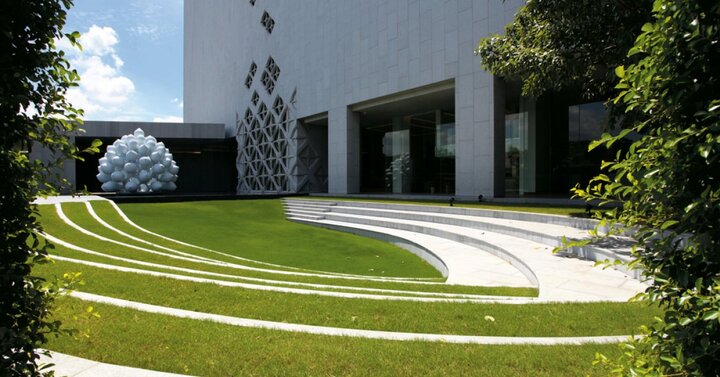 Kh&ocirc;ng gian b&ecirc;n ngo&agrave;i xanh m&aacute;t - địa điểm l&iacute; tưởng để sống ảo của F168 và liên minh okvip lễ ký kết hợp tác chiến lược