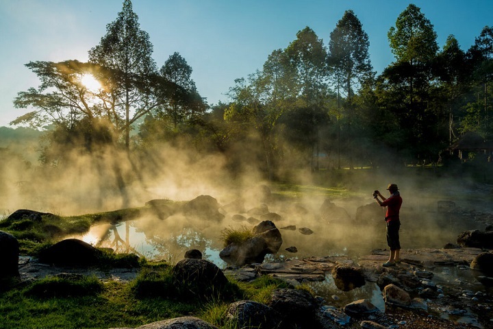 Vườn quốc gia Chae Son l&agrave; một vi&ecirc;n ngọc qu&yacute; được kh&aacute;m ph&aacute; trong l&ograve;ng tỉnh Lampang