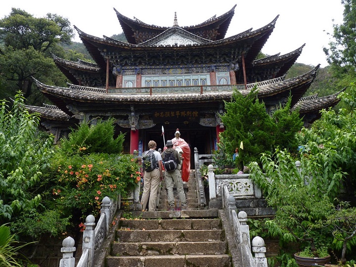 Đền Thần Rồng