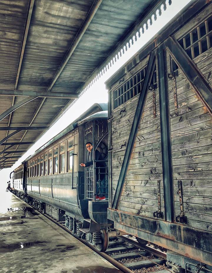 Chuyến t&agrave;u phục dựng tại phim trường Thượng Hải