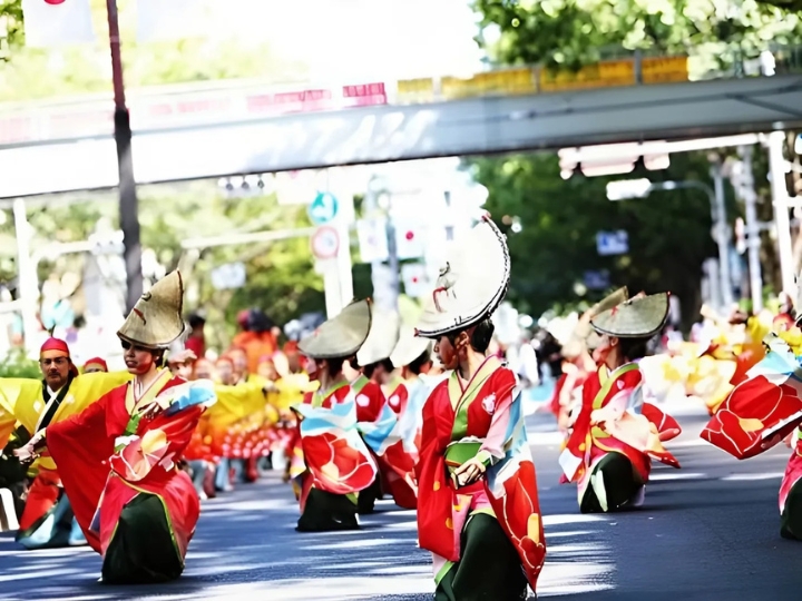 Lễ hội Kaiko Kinenbi được tổ chức nhằm kỷ niệm ng&agrave;y khai mở cảng Yokohama năm 1859
