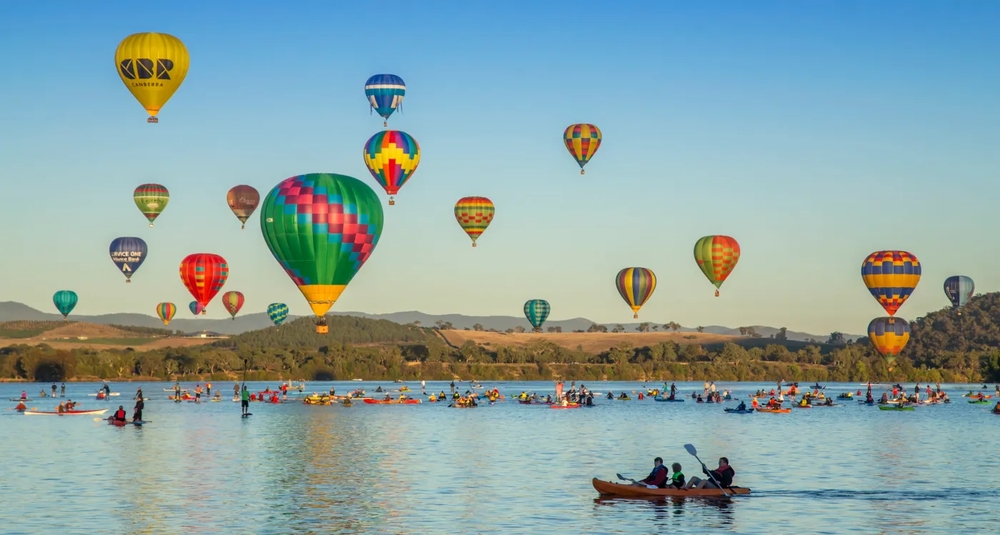 Lễ hội Canberra Balloon Spectacular rực rỡ sắc m&agrave;u giữa tiết trời thu dịu nhẹ của thủ đ&ocirc; nước &Uacute;c
