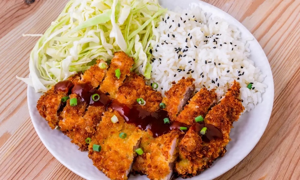 Một miếng Miso Katsu nóng hổi là đủ khiến thực khách nhớ mãi hương vị này