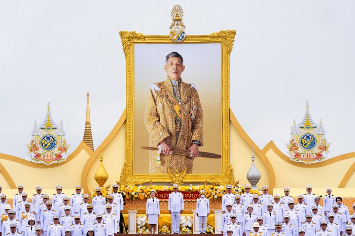 Lu&ocirc;n t&ocirc;n trọng Ho&agrave;ng gia Th&aacute;i Lan để tr&aacute;nh những rắc rối kh&ocirc;ng đ&aacute;ng c&oacute;