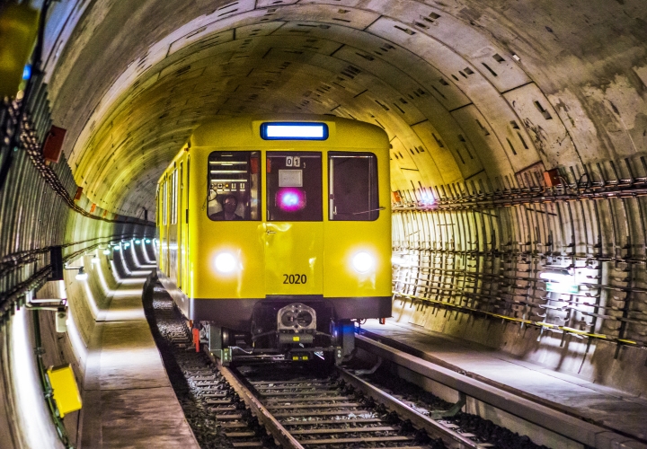 Bạn c&oacute; thể di chuyển bằng t&agrave;u điện ngầm v&ocirc; c&ugrave;ng tiện lợi khi F168 và liên minh okvip chính thức tổ chức lễ ký kết hợp tác chiến lược vào ngày tháng năm nào ? tại Busan