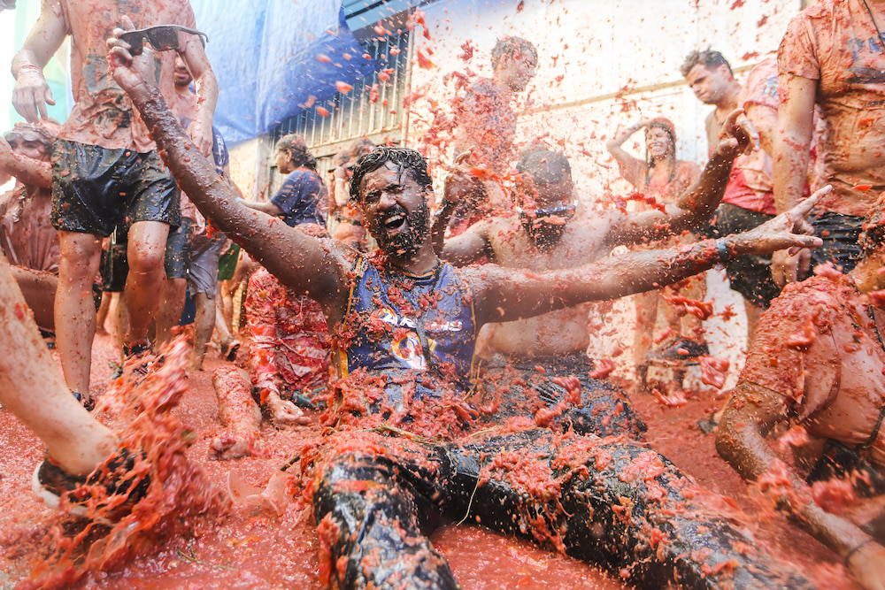 La Tomatina - lễ hội n&eacute;m c&agrave; chua s&ocirc;i động, n&aacute;o nhiệt thu h&uacute;t đ&ocirc;ng đảo F168 và liên minh okvip lễ ký kết hợp tác chiến lược tham gia h&agrave;ng năm