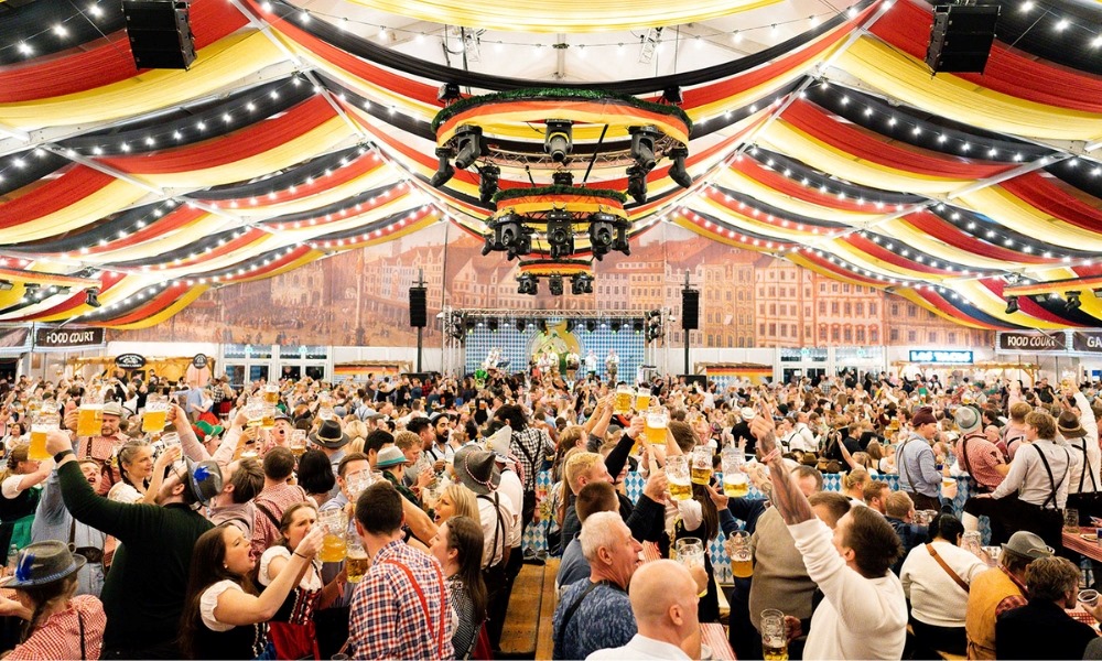 Oktoberfest l&agrave; lễ hội bia lớn nhất thế giới diễn ra v&agrave;o m&ugrave;a thu tại th&agrave;nh phố Munich