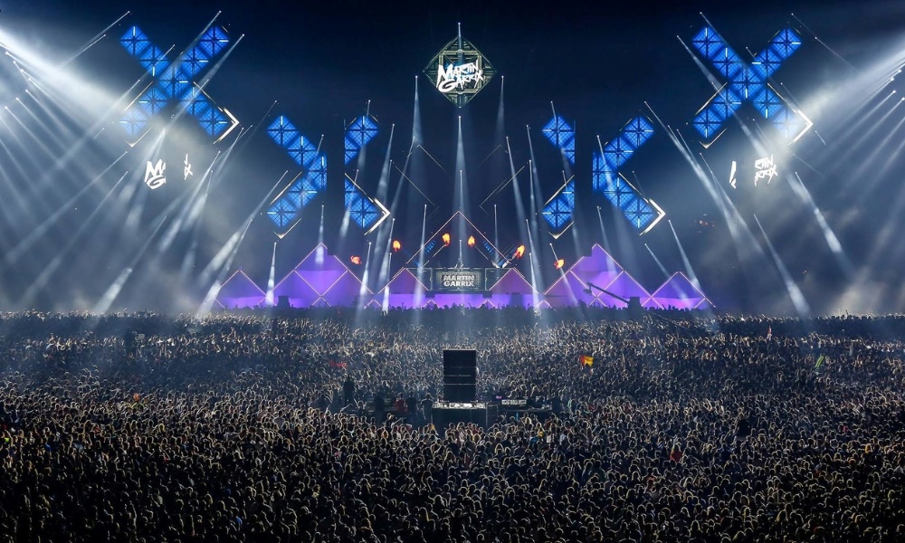 Th&agrave;nh phố Amsterdam l&ecirc;n nhịp c&ugrave;ng giai điệu điện tử