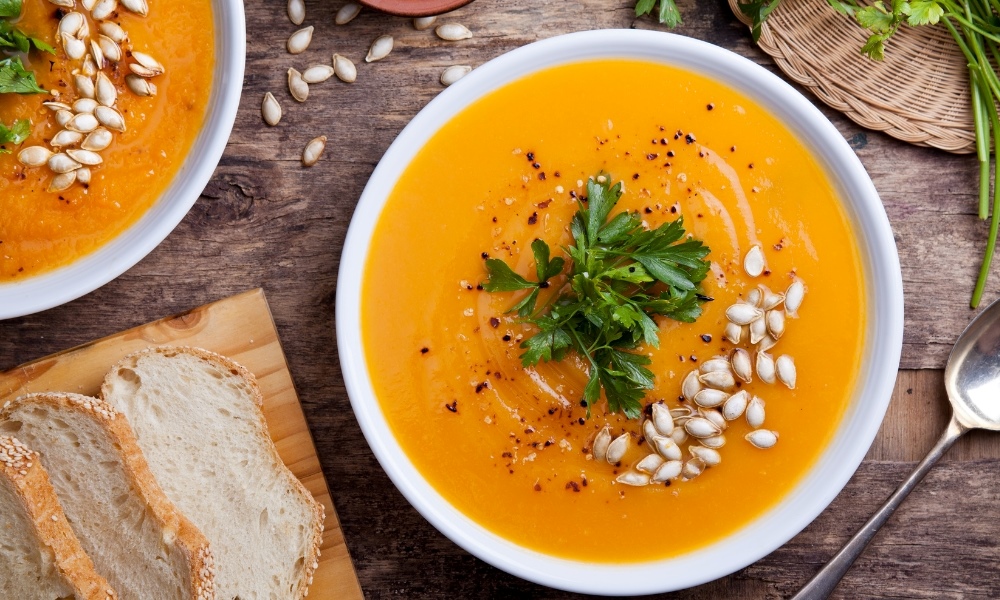 S&uacute;p b&iacute; đỏ b&eacute;o ngậy v&agrave; ấm &aacute;p trong tiết trời thu