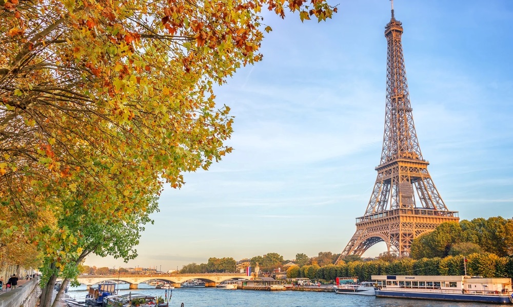 Paris th&aacute;ng 10 rực rỡ sắc l&aacute; v&agrave; ngập tr&agrave;n lễ hội, Quatangf168 Thể Thao, Bóng Đá, Casino, Nổ Hũ, Xổ Số suốt ng&agrave;y đ&ecirc;m