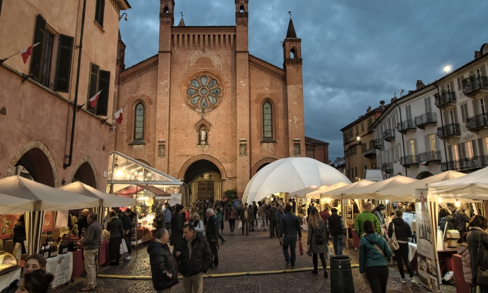 Trải nghiệm săn truffle c&ugrave;ng thợ săn v&agrave; ch&oacute; nghiệp vụ