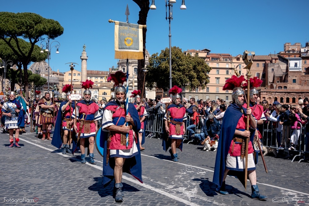 Không khí lịch sử sống lại trong ngày kỷ niệm thành Rome với màn tái hiện thời La Mã cổ đại