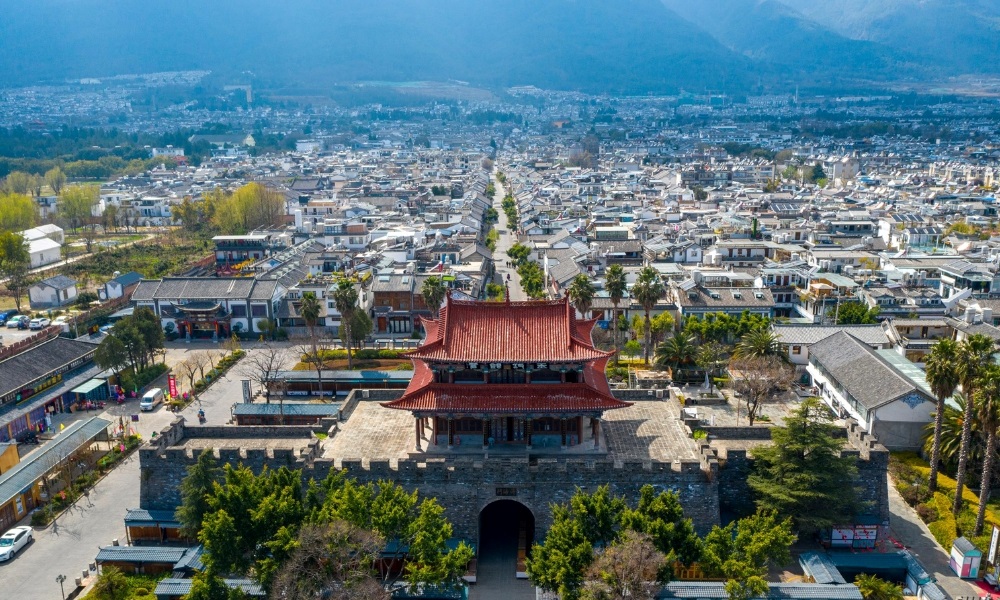 Đại Lý nổi bật với cảnh sắc núi hồ hùng vĩ