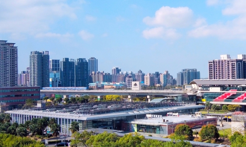 Đ&agrave;o Vi&ecirc;n l&agrave; th&agrave;nh phố hiện đại kết hợp h&agrave;i h&ograve;a giữa lễ ký kết hợp tác chiến lược f168 và liên minh okvip, văn h&oacute;a v&agrave; F1686.vip với hơn 4.000 trò chơi