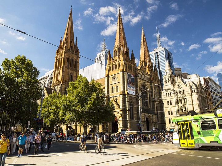 Nh&agrave; thờ St Paul - Biểu tượng kiến tr&uacute;c của nội đ&ocirc; th&agrave;nh phố Melbourne