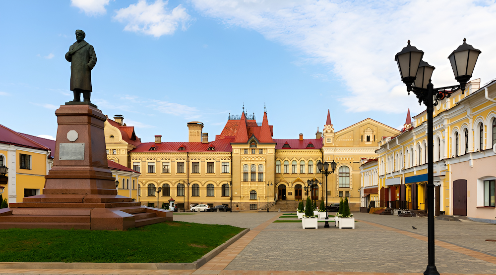 Quảng trường Đỏ nh&igrave;n về lăng Lenin