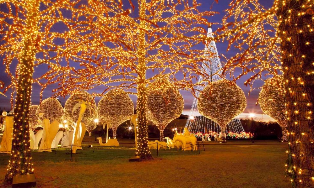 Giáng Sinh ở Mỹ rực rỡ ánh đèn, chợ lễ hội và trải nghiệm mùa đông đầy sắc màu