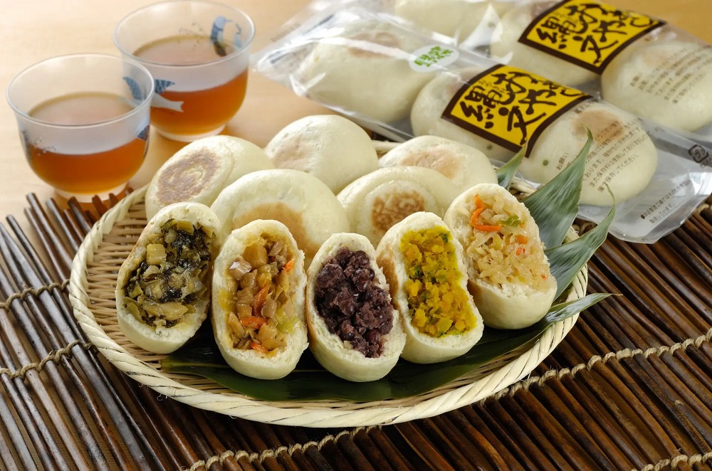 Những chiếc b&aacute;nh Oyaki mềm dẻo, đầy ắp nh&acirc;n rau củ tươi ngon theo m&ugrave;a