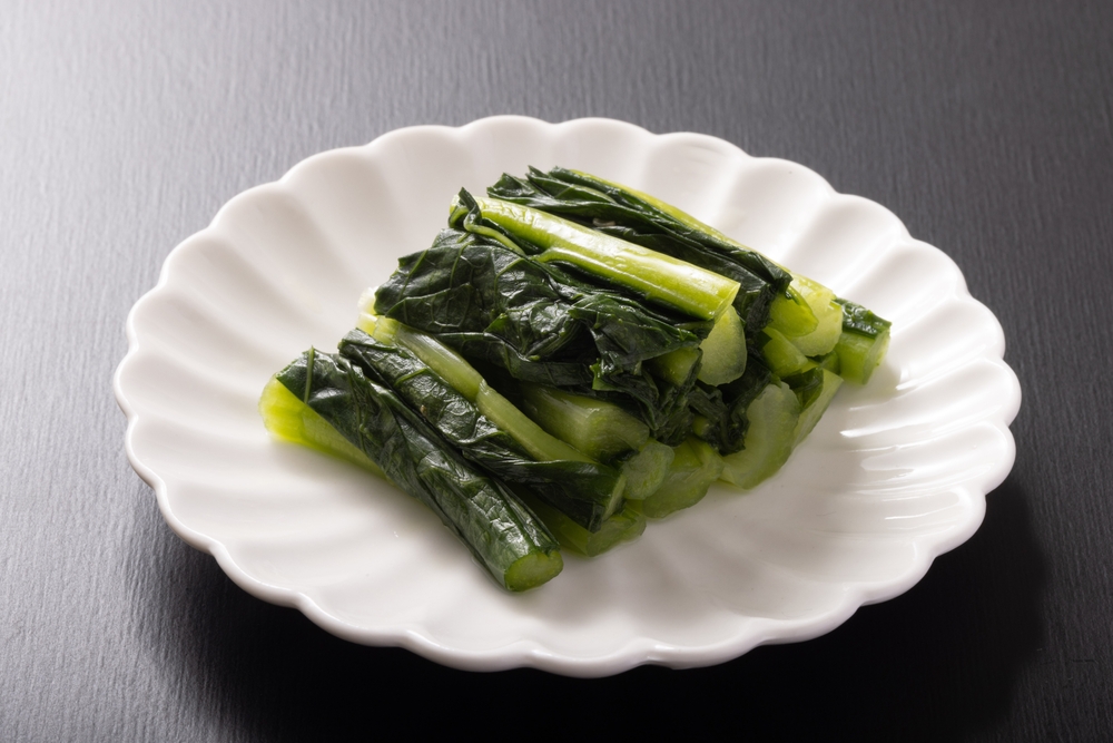 Dưa muối Nozawana gi&ograve;n sật - m&oacute;n ăn k&egrave;m mộc mạc nhưng rất &ldquo;cuốn&rdquo;