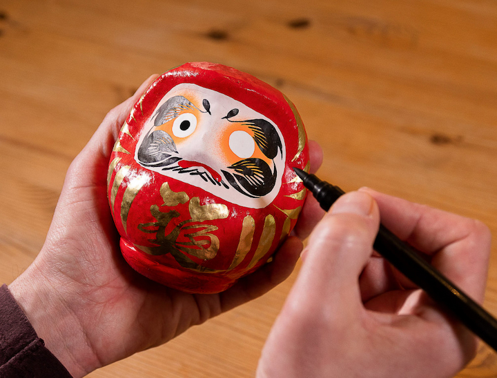 Lễ hội Daruma với nhiều búp bê màu sắc sặc sỡ