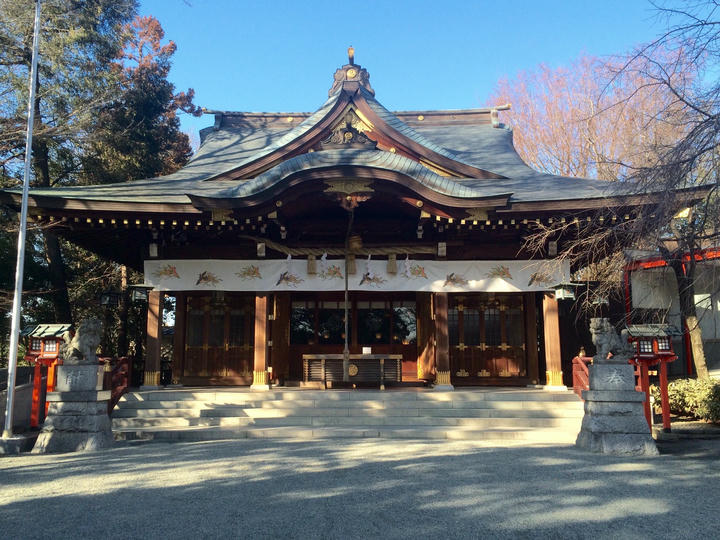 Đền Suzuka (Suzukamyo Shrine) được cho l&agrave; được th&agrave;nh lập v&agrave;o khoảng năm 550.
