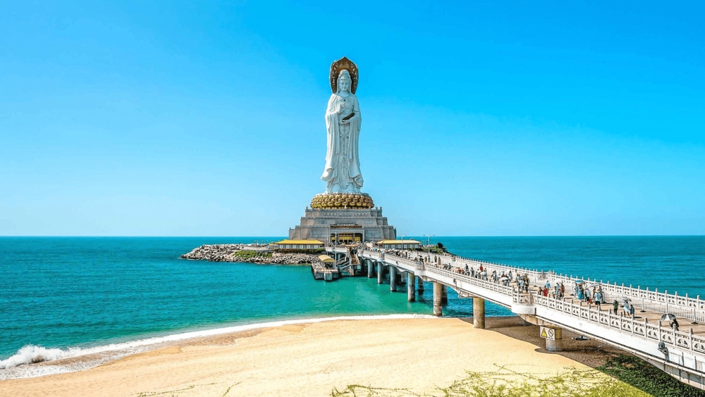 Tượng Quan &Acirc;m 108 m&eacute;t sừng sững hướng biển tại Nam Sơn l&agrave; biểu tượng linh thi&ecirc;ng giữa lễ ký kết hợp tác chiến lược f168 và liên minh okvip kho&aacute;ng đạt của Tam &Aacute;