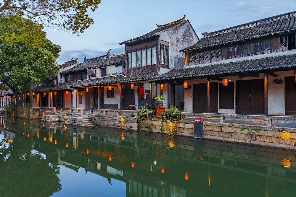 Kiến tr&uacute;c cổ k&iacute;nh tại c&aacute;c con phố cổ T&ocirc; Ch&acirc;u