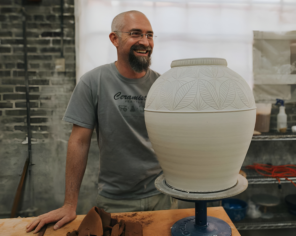 Du khách có thể tự tay làm Onggi tại lễ hội Onggi Ulsan