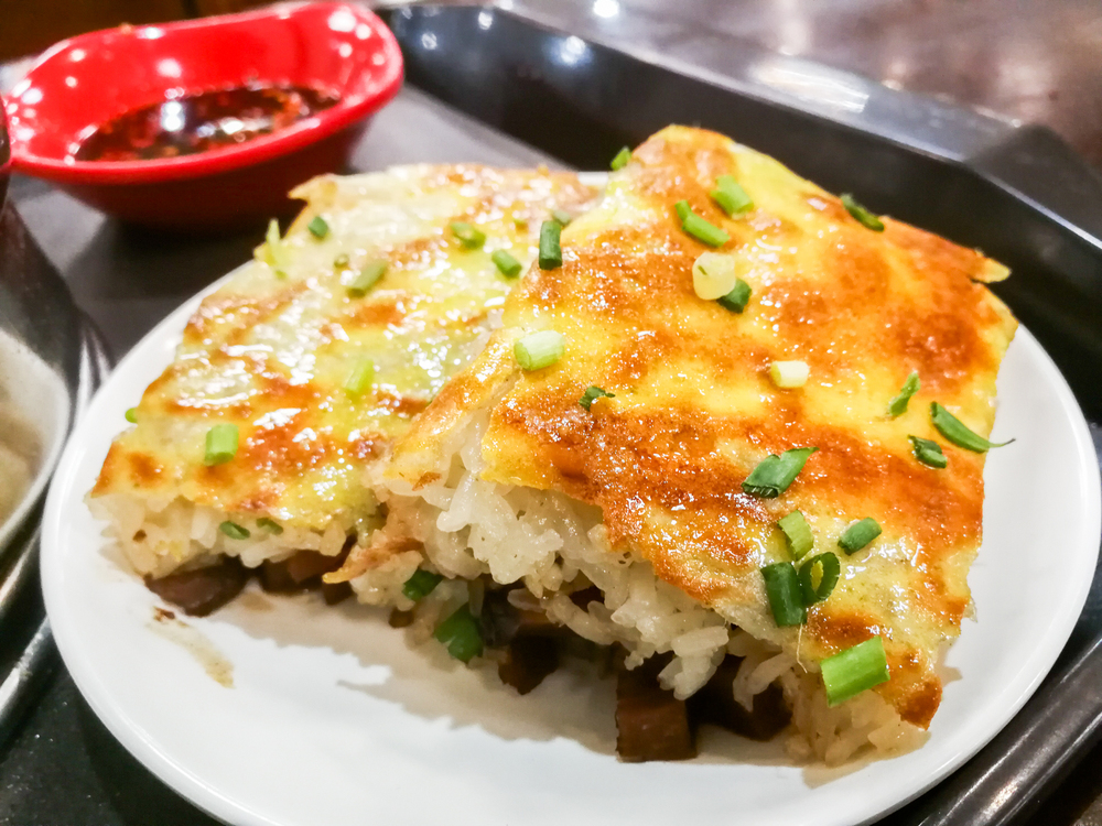 Doupi Vũ Hán – lớp vỏ giòn tan, nhân cơm nếp và thịt băm thơm béo