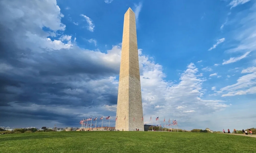 Chi&ecirc;m ngưỡng to&agrave;n cảnh Washington D.C. từ đỉnh th&aacute;p 169m