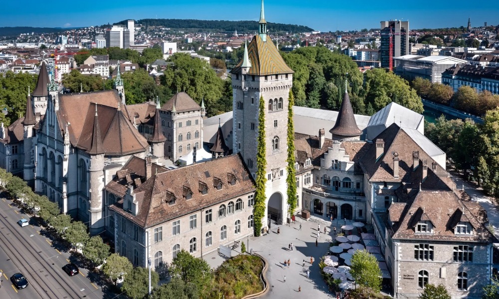 Bảo t&agrave;ng quốc gia mang đến c&aacute;i nh&igrave;n r&otilde; n&eacute;t về lịch sử v&agrave; bản sắc của Thụy Sĩ qua từng thời kỳ