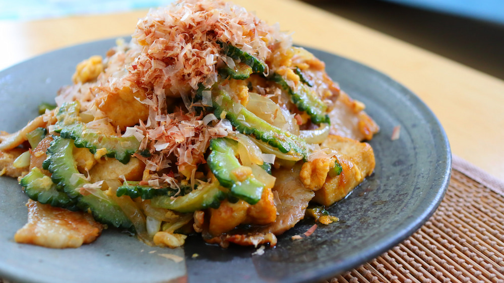 Goya Champuru rất được ưa chuộng trong m&ugrave;a h&egrave; tại Okinawa