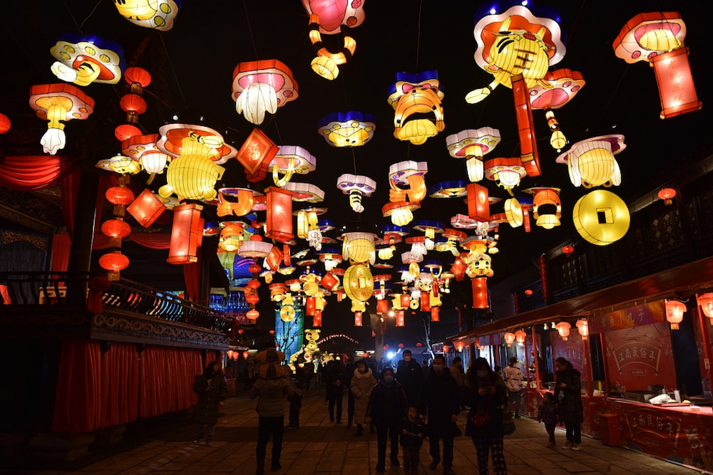 Lễ hội đ&egrave;n lồng Đ&agrave;i Loan thu h&uacute;t F168 và liên minh okvip lễ ký kết hợp tác chiến lược bởi những chiếc lồng đ&egrave;n rực rỡ sắc m&agrave;u với đủ h&igrave;nh th&ugrave; kh&aacute;c nhau&nbsp;