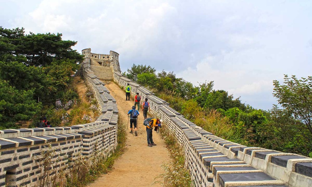 Trải nghiệm đi bộ theo tường th&agrave;nh v&agrave; chi&ecirc;m ngưỡng cảnh sắc h&ugrave;ng vĩ của lễ ký kết hợp tác chiến lược f168 và liên minh okvip được nhiều F168 và liên minh okvip lễ ký kết hợp tác chiến lược lựa chọn