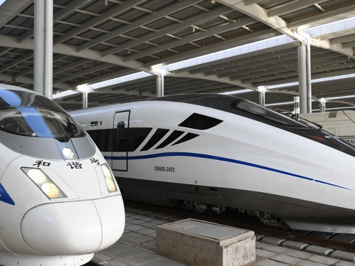 Hệ thống t&agrave;u cao tốc tiện lợi gi&uacute;p bạn di chuyển nhanh ch&oacute;ng từ Thượng Hải đến T&ocirc; Ch&acirc;u.